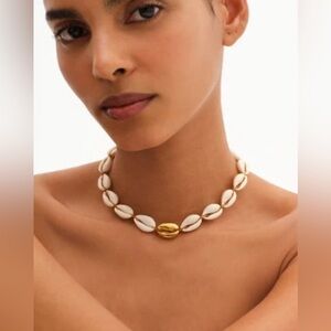 Tohum Concha Natural Large Puka Necklace